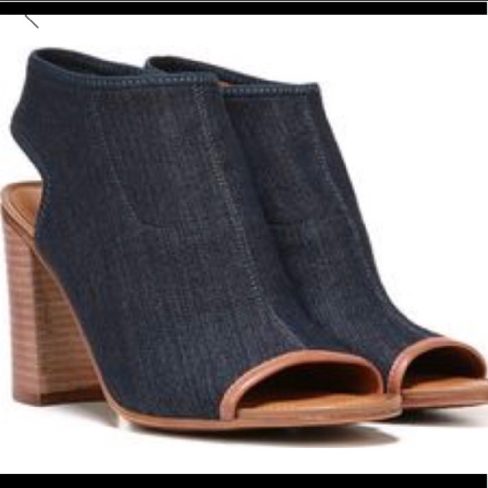 Franco Sarto slingback heels  denim